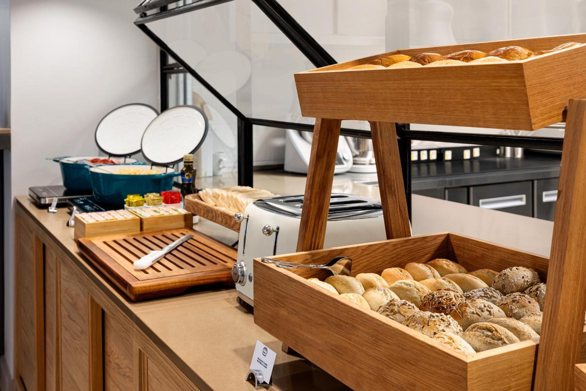 Hotel Express - Boavista By Ihg Porto